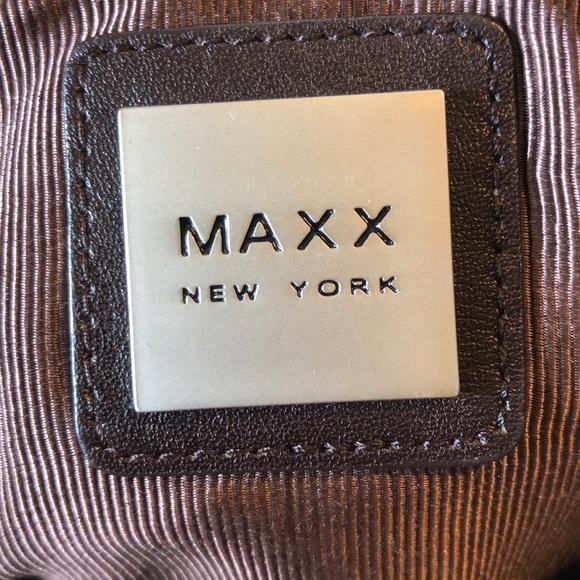 MAXX NEW YORK Classic Woven Brown Leather Shoulder Bag Hardware Stap $129 NEW - Picture 9 of 14